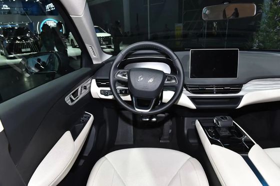 Бензин или электрическое топливо 2024 Hongqi Eqm5 Автомобиль Черный цвет Эффективная вентиляция сиденья