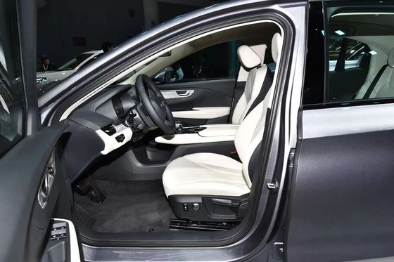 Бензин или электрическое топливо 2024 Hongqi Eqm5 Автомобиль Черный цвет Эффективная вентиляция сиденья